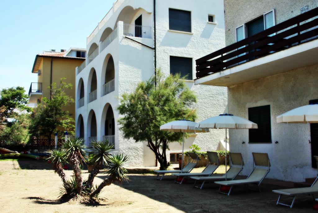 Hotel Villa Furia เบลลาเรีย-อีเจอา มารีนา ภายนอก รูปภาพ